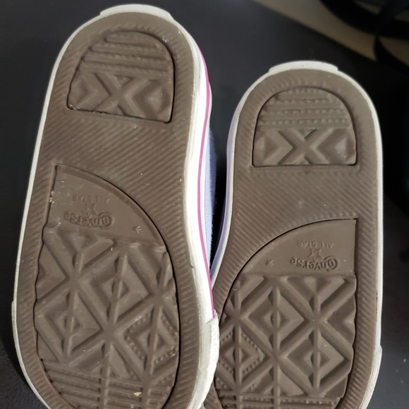 VGUC toddler Converse size 5 - Picture 4 of 4